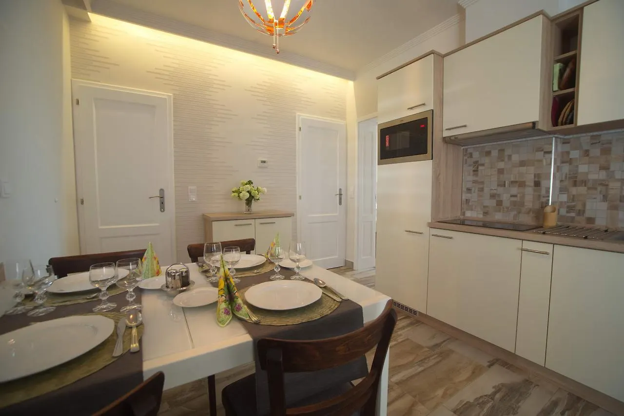 Holiday Home Podium Eger