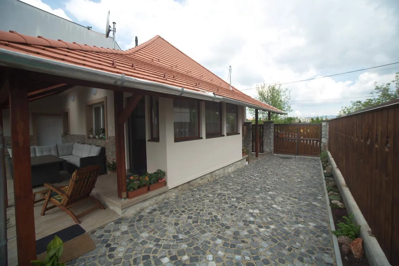 Holiday Home Podium Eger